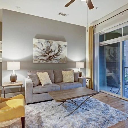 Inviting 2Br - Gym, Pool, Biz Center & Free Parking! Walk 2 Nrg Stadium! Near Med Ctr, Galleria, & Rice Village Houston Bagian luar foto