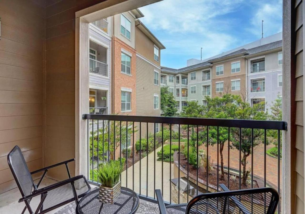 Inviting 2Br - Gym, Pool, Biz Center & Free Parking! Walk 2 Nrg Stadium! Near Med Ctr, Galleria, & Rice Village Houston Bagian luar foto