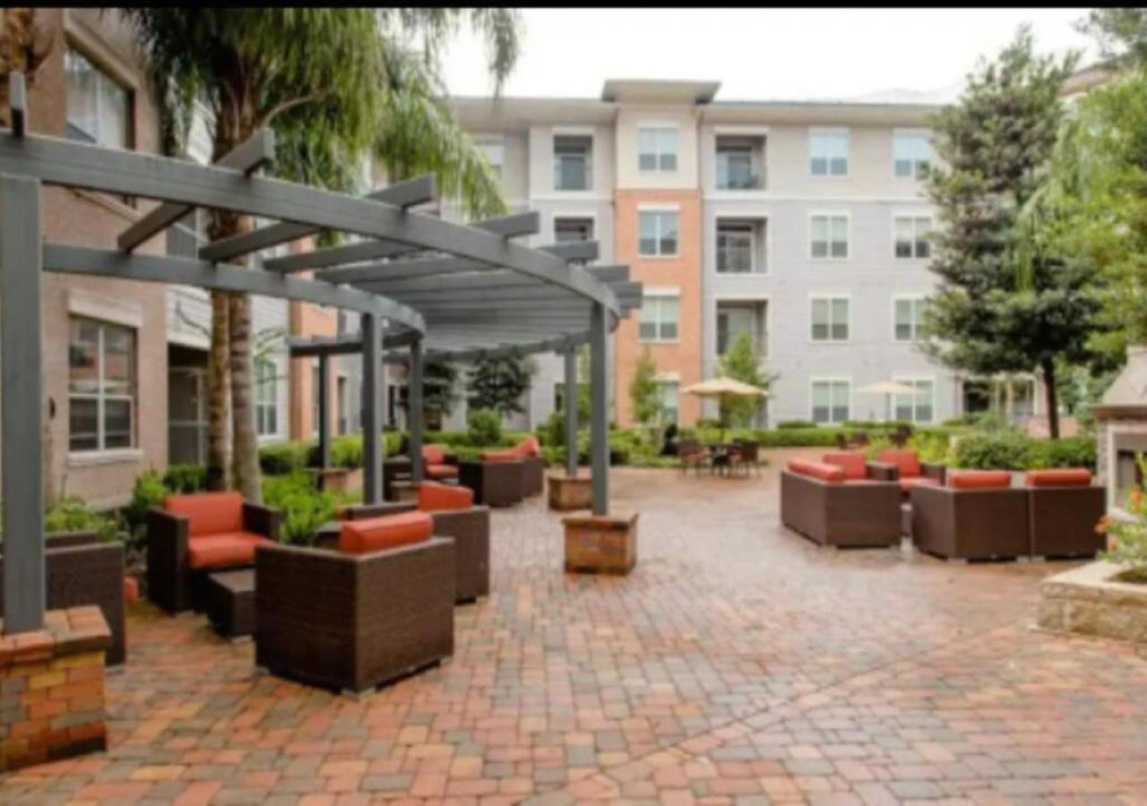 Inviting 2Br - Gym, Pool, Biz Center & Free Parking! Walk 2 Nrg Stadium! Near Med Ctr, Galleria, & Rice Village Houston Bagian luar foto