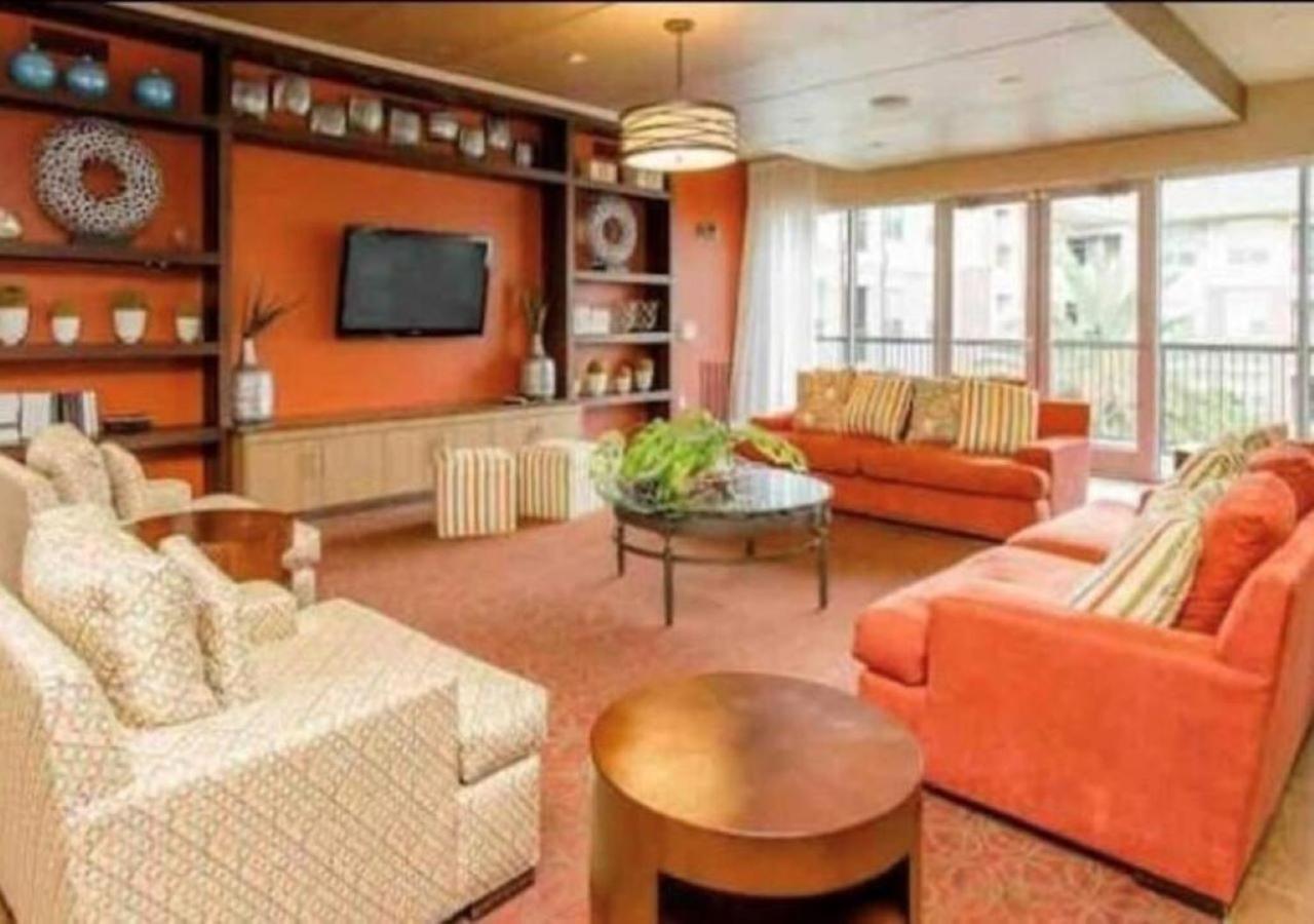 Inviting 2Br - Gym, Pool, Biz Center & Free Parking! Walk 2 Nrg Stadium! Near Med Ctr, Galleria, & Rice Village Houston Bagian luar foto